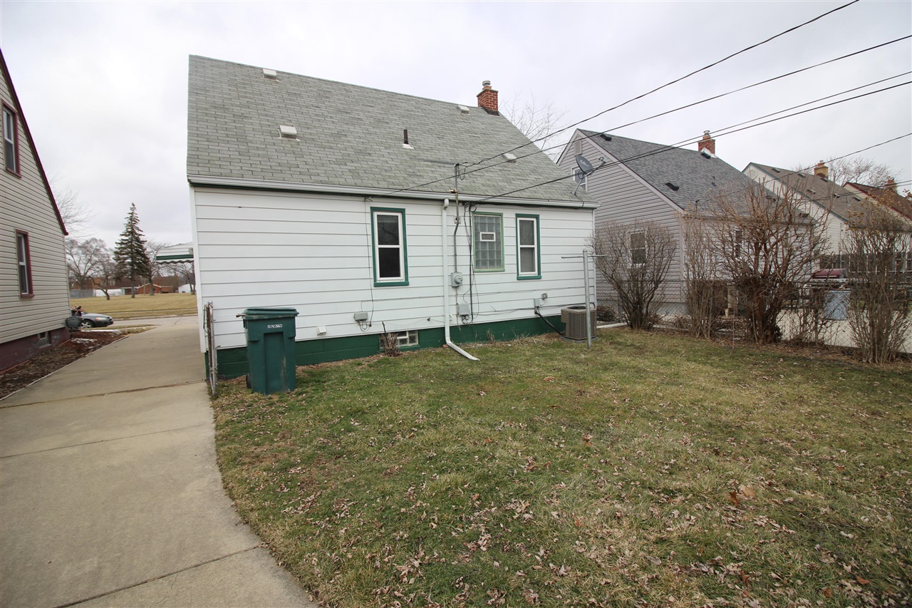 Homes for sale in Lincoln Park, MI | 573 Leblanc St, Lincoln Park, MI 48146 | MLS# 70475973