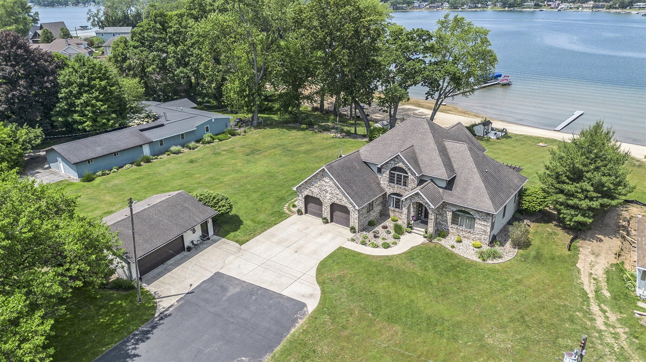 Homes for sale in Niles, MI | 1256 Barron Lake Rd, Niles, MI 49120 | MLS# 70476158