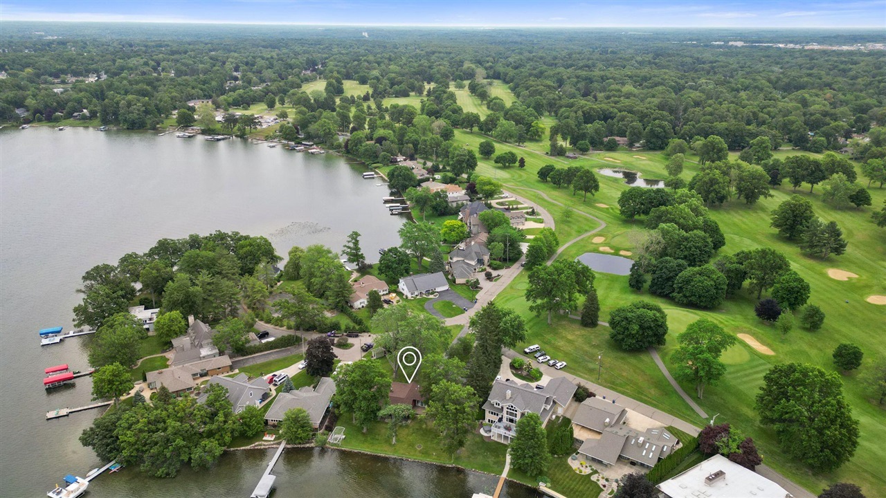 Homes for sale in Battle Creek, MI | 750 Country Club Dr, Battle Creek, MI 49015 | MLS# 70476737