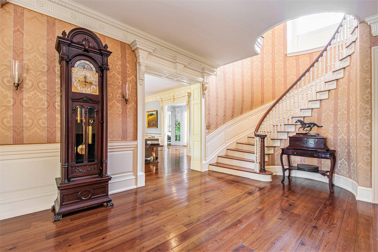 Homes for sale in East Grand Rapids, MI | 1995 San Lu Rae Dr, East Grand Rapids, MI 49506 | MLS# 70476776