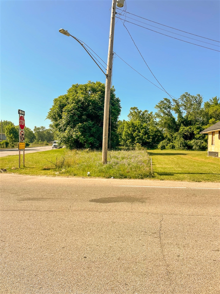 Homes for sale in Benton Harbor, MI | 992 Highland Ave, Benton Harbor, MI 49022 | MLS# 70476829