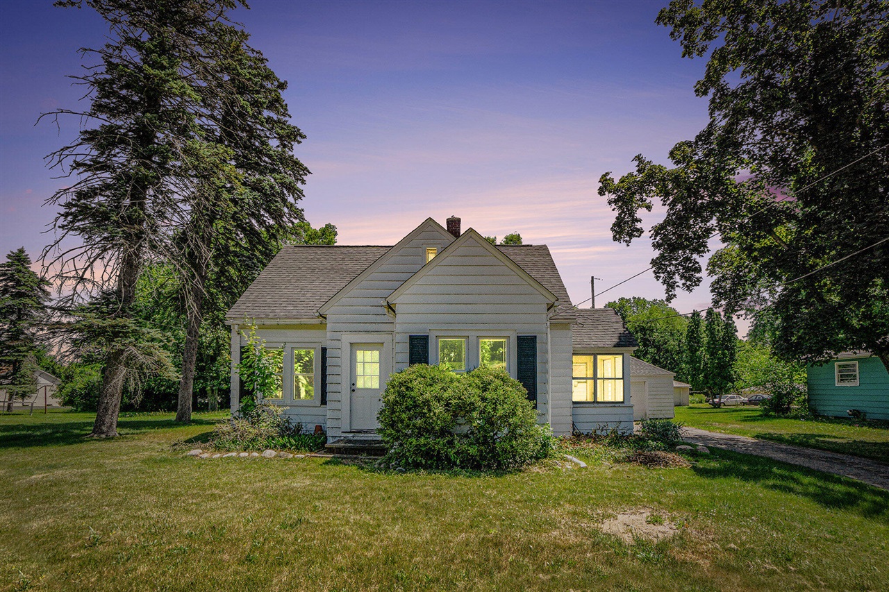 Homes for sale in Portage, MI | 7907 Lovers Ln, Portage, MI 49002 | MLS# 70477174