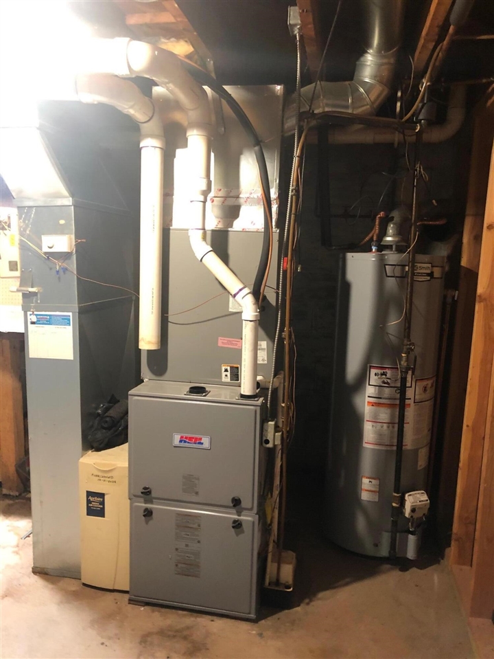 Homes for sale in Kalamazoo, MI | 1113 Nichols Rd, Kalamazoo, MI 49006 | MLS# 70477389