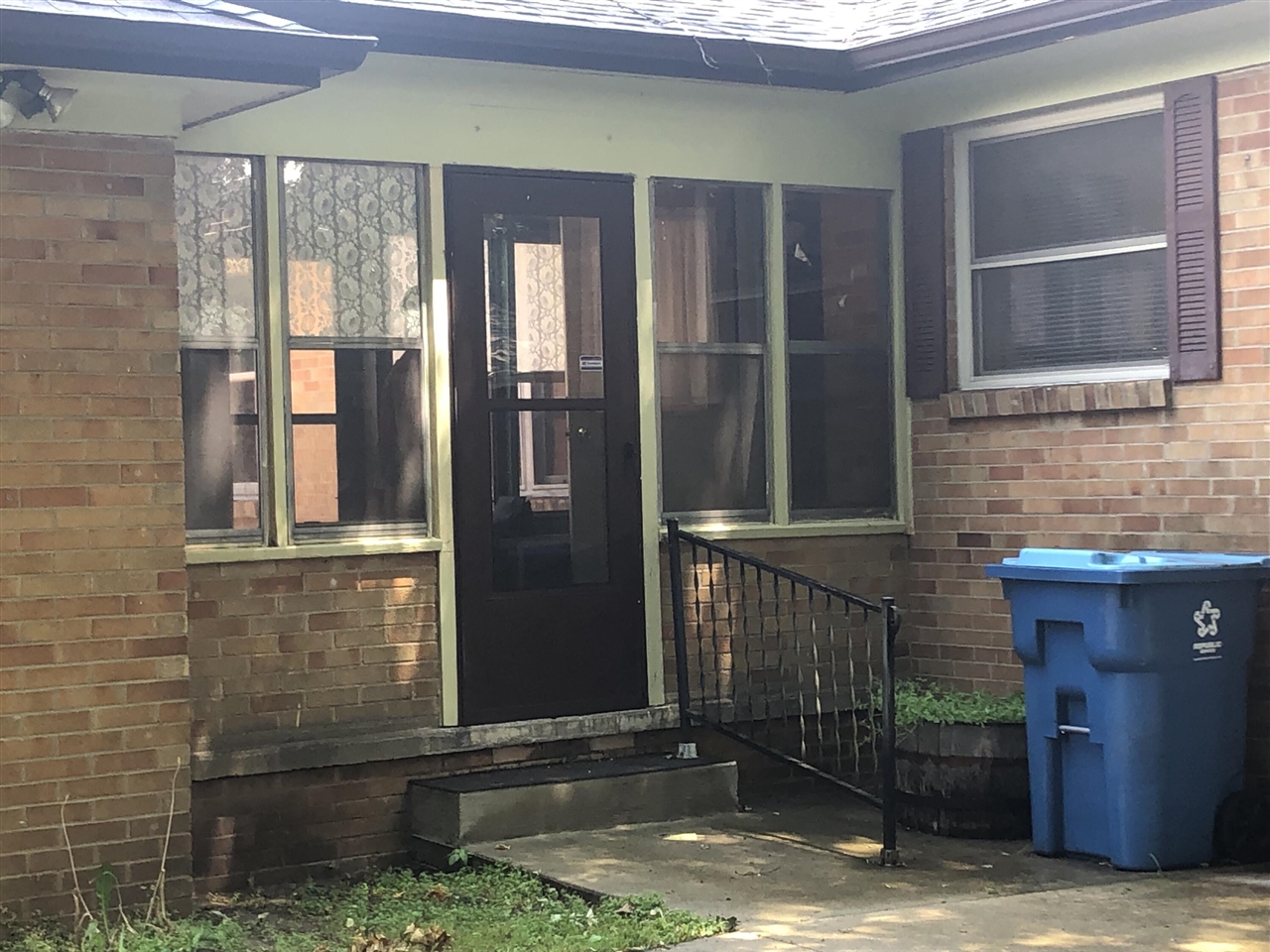 Homes for sale in Kalamazoo, MI | 1113 Nichols Rd, Kalamazoo, MI 49006 | MLS# 70477389