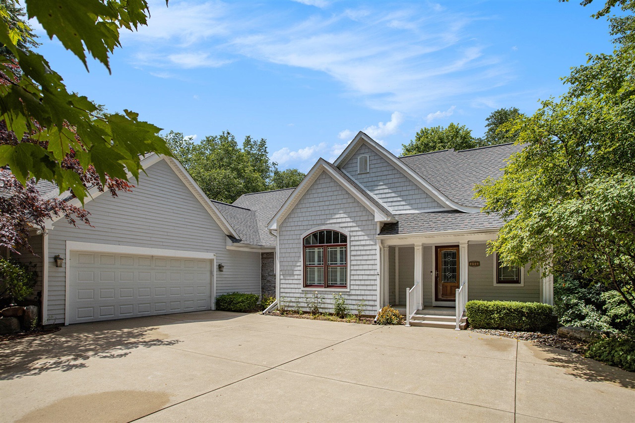 Homes for sale in Kalamazoo, MI | 4785 Cottagewood Dr, Kalamazoo, MI 49048 | MLS# 70478053