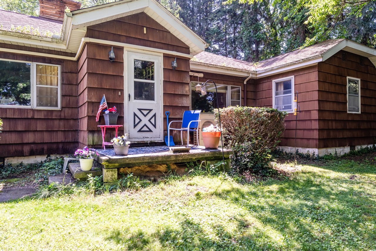 Homes for sale in Saint Joseph, MI | 3633 Lakeshore Dr, Saint Joseph, MI 49085 | MLS# 70478362