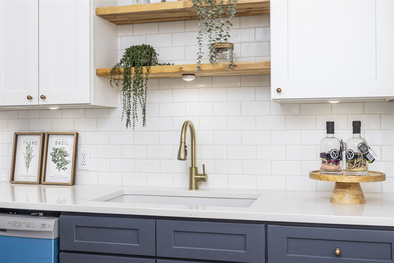 Homes for sale in Detroit, MI | 5544 Balfour Rd, Detroit, MI 48224 | MLS# 70478363