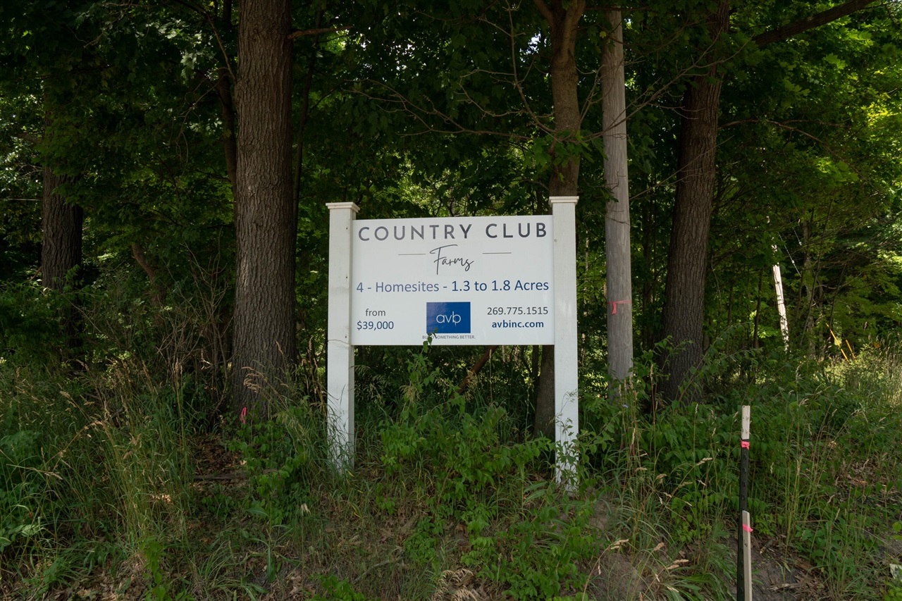 Homes for sale in Richland, MI | 9070 N 34Th St, Richland, MI 49083 | MLS# 70478607