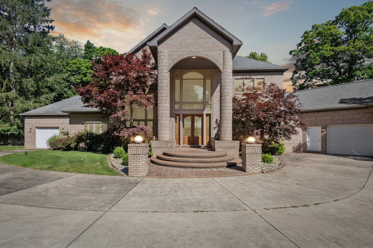 Homes for sale in Jackson, MI | 6076 Browns Lake Rd, Jackson, MI 49203 | MLS# 70478818