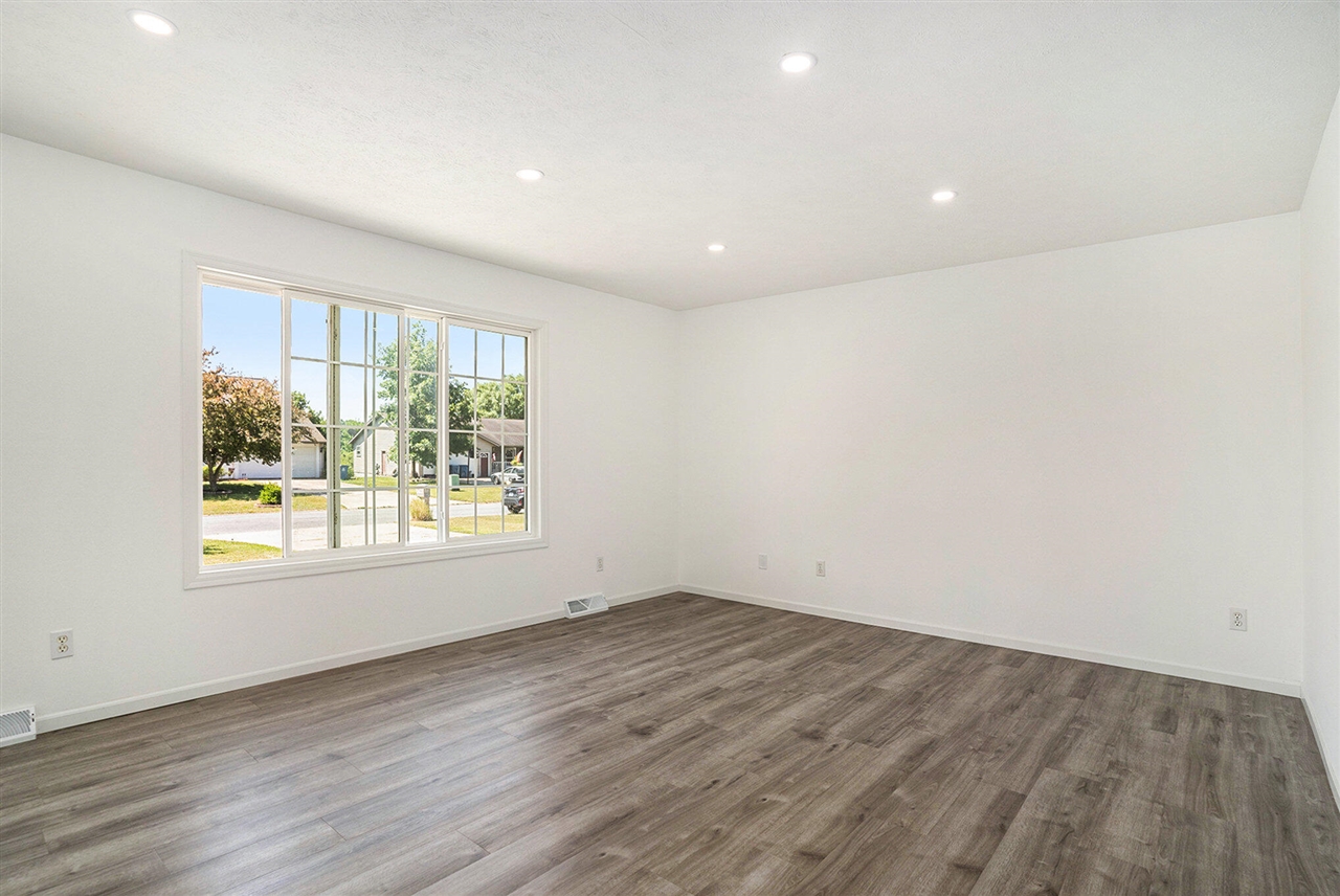 Homes for sale in Ravenna, MI | 11764 Deerfield Dr, Ravenna, MI 49451 | MLS# 70478881