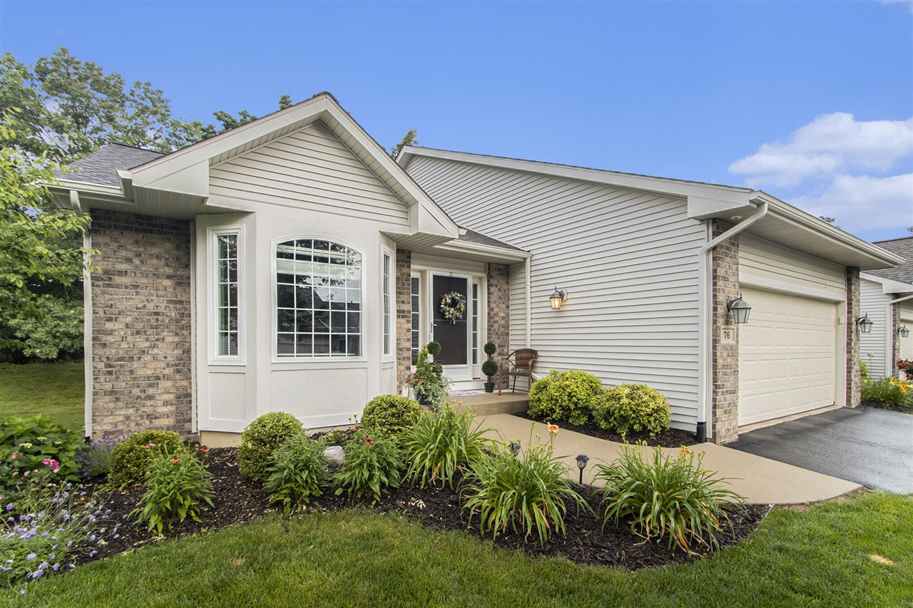 Homes for sale in Kalamazoo, MI | 76 Round Hill Rd, Kalamazoo, MI 49009 | MLS# 70479013