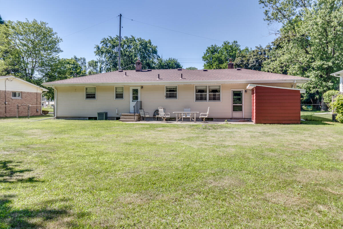 Homes for sale in Battle Creek, MI | 925 Meadow Dr, Battle Creek, MI 49015 | MLS# 70479190