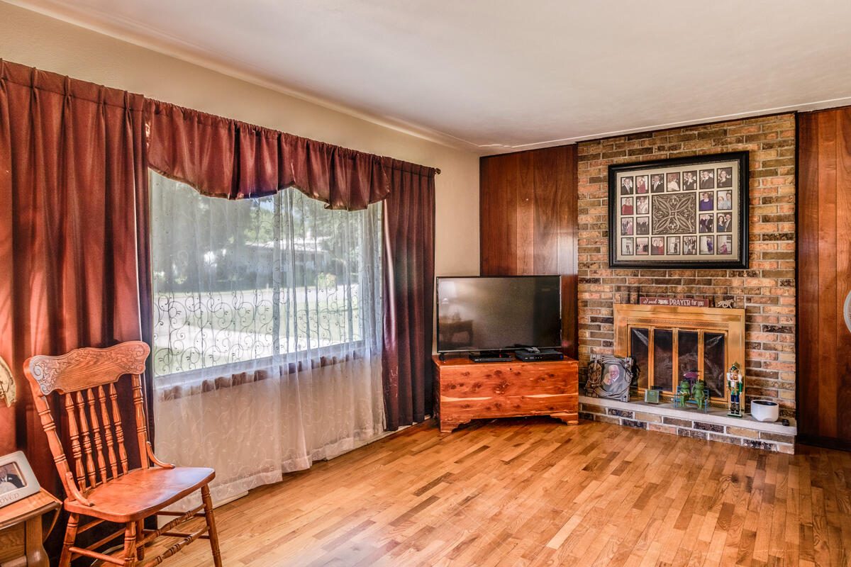 Homes for sale in Battle Creek, MI | 925 Meadow Dr, Battle Creek, MI 49015 | MLS# 70479190