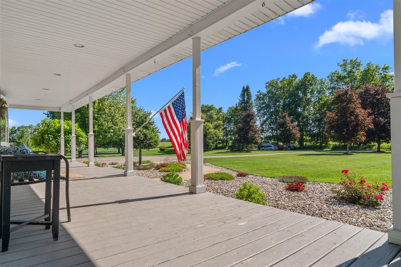 Homes for sale in Jonesville, MI | 5160 Barker Rd, Jonesville, MI 49250 | MLS# 70479603