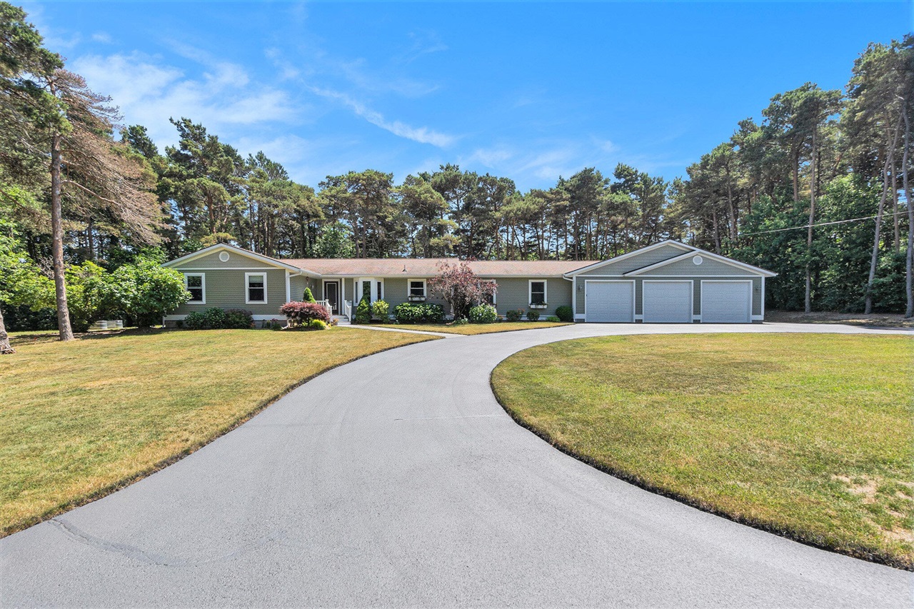 Homes for sale in Ludington, MI | 5920 Iris Rd, Ludington, MI 49431 | MLS# 70479623