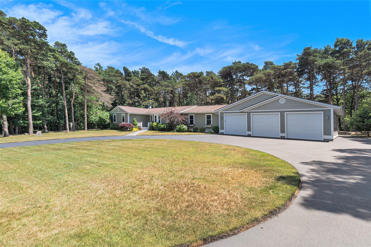 Homes for sale in Ludington, MI | 5920 Iris Rd, Ludington, MI 49431 | MLS# 70479623