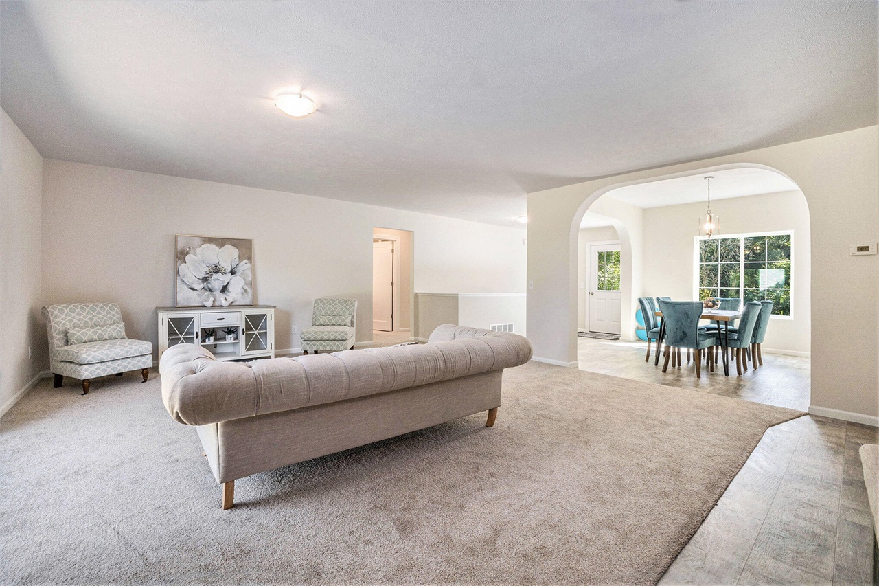 Homes for sale in Middleville, MI | 36 S Yankee Springs Rd, Middleville, MI 49333 | MLS# 70479844