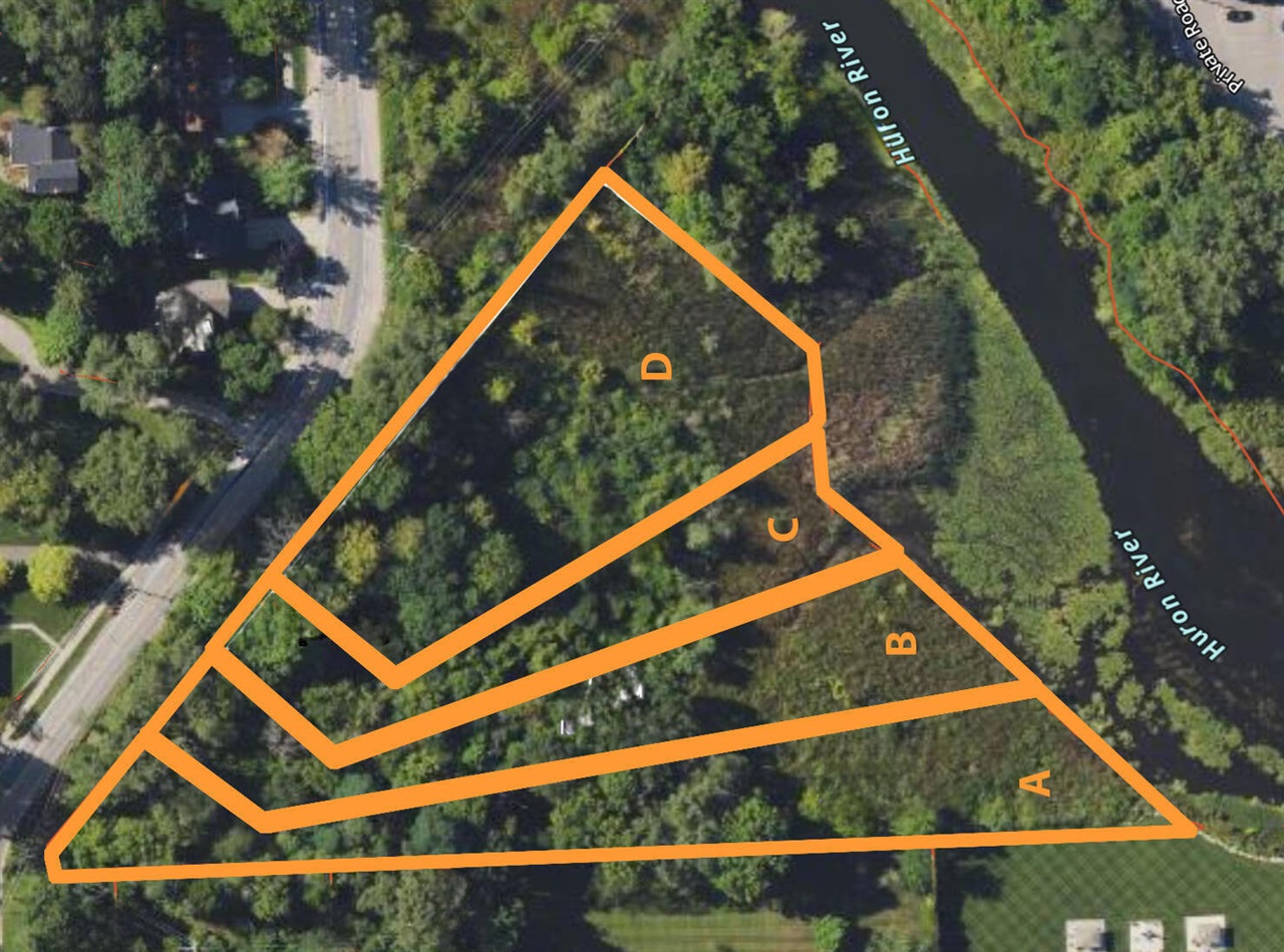 Homes for sale in Milford, MI | 130 River Dr, Milford, MI 48381 | MLS# 70479852