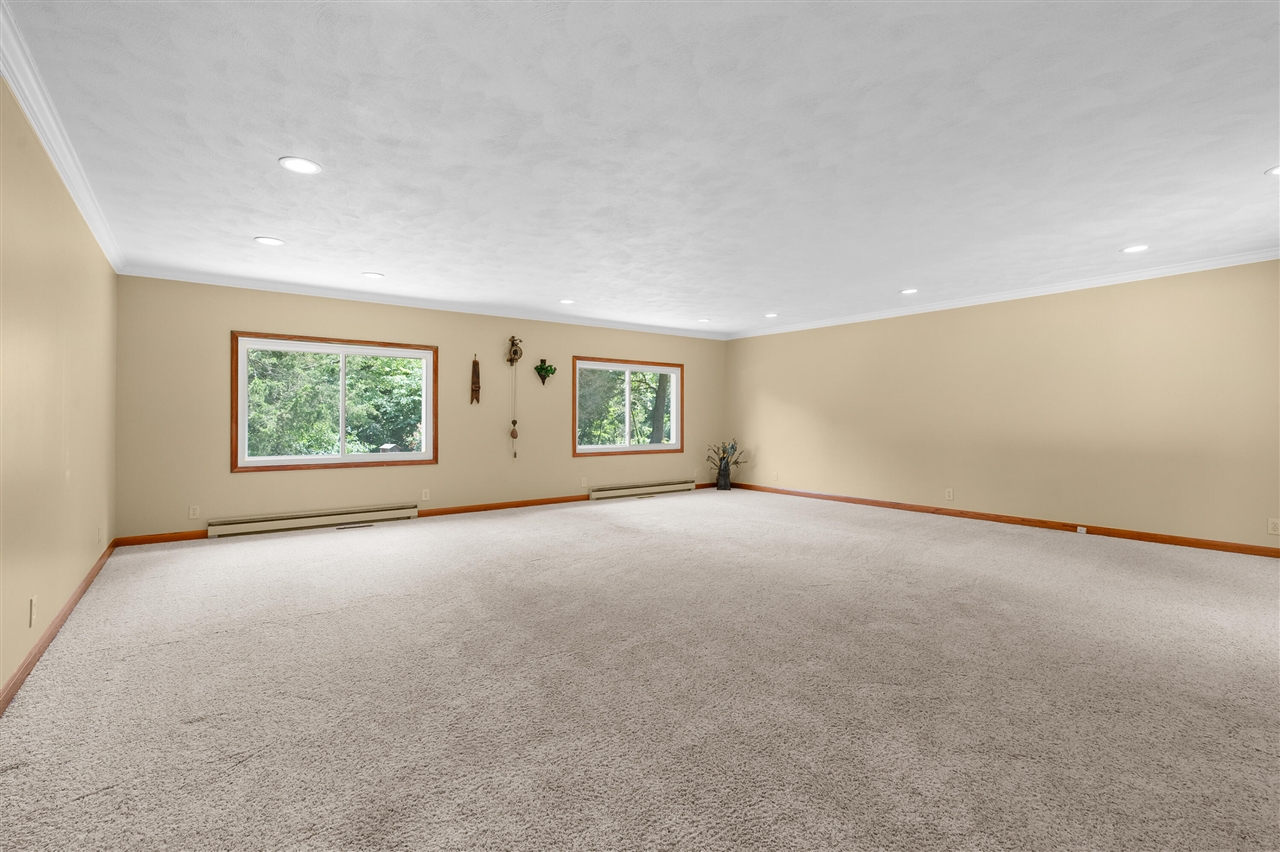 Homes for sale in Battle Creek, MI | 22100 N Uldriks Dr, Battle Creek, MI 49017 | MLS# 70479922