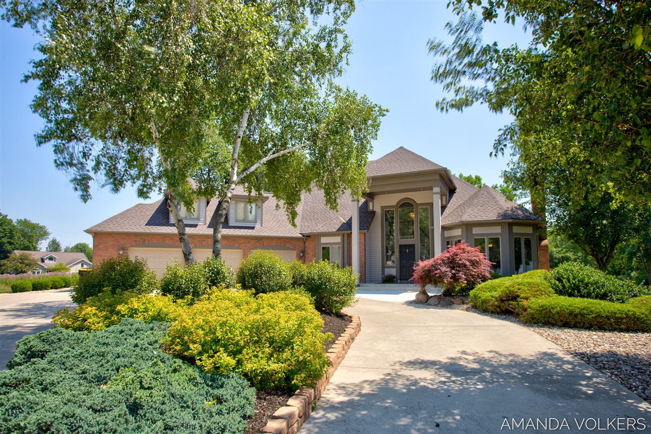 Homes for sale in Byron Center, MI | 8608 Woodruff Dr, Byron Center, MI 49315 | MLS# 70480151