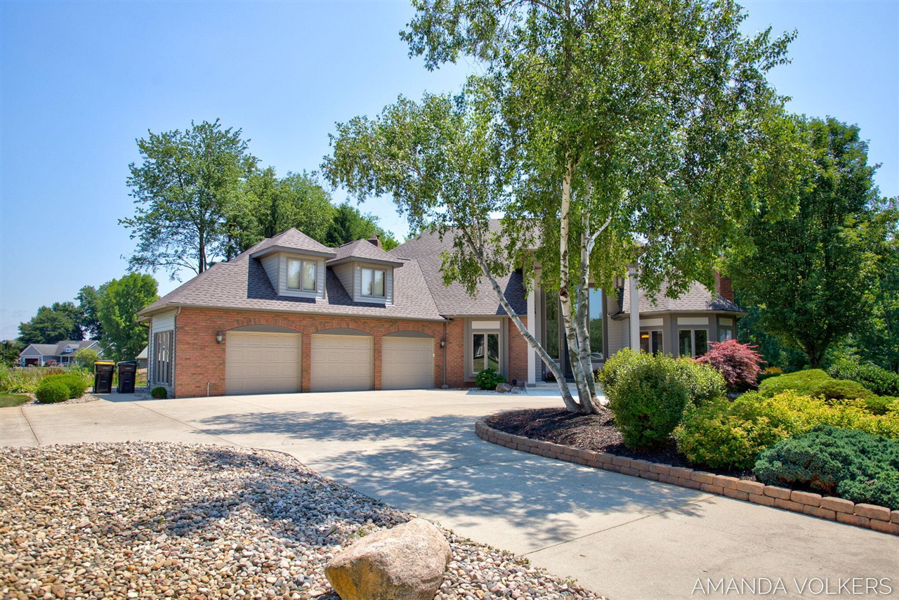 Homes for sale in Byron Center, MI | 8608 Woodruff Dr, Byron Center, MI 49315 | MLS# 70480151