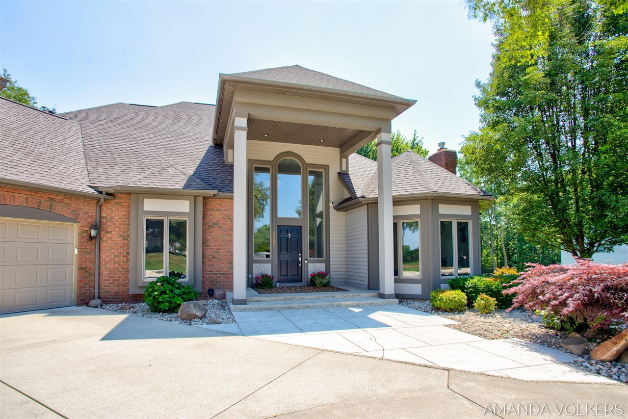 Homes for sale in Byron Center, MI | 8608 Woodruff Dr, Byron Center, MI 49315 | MLS# 70480151