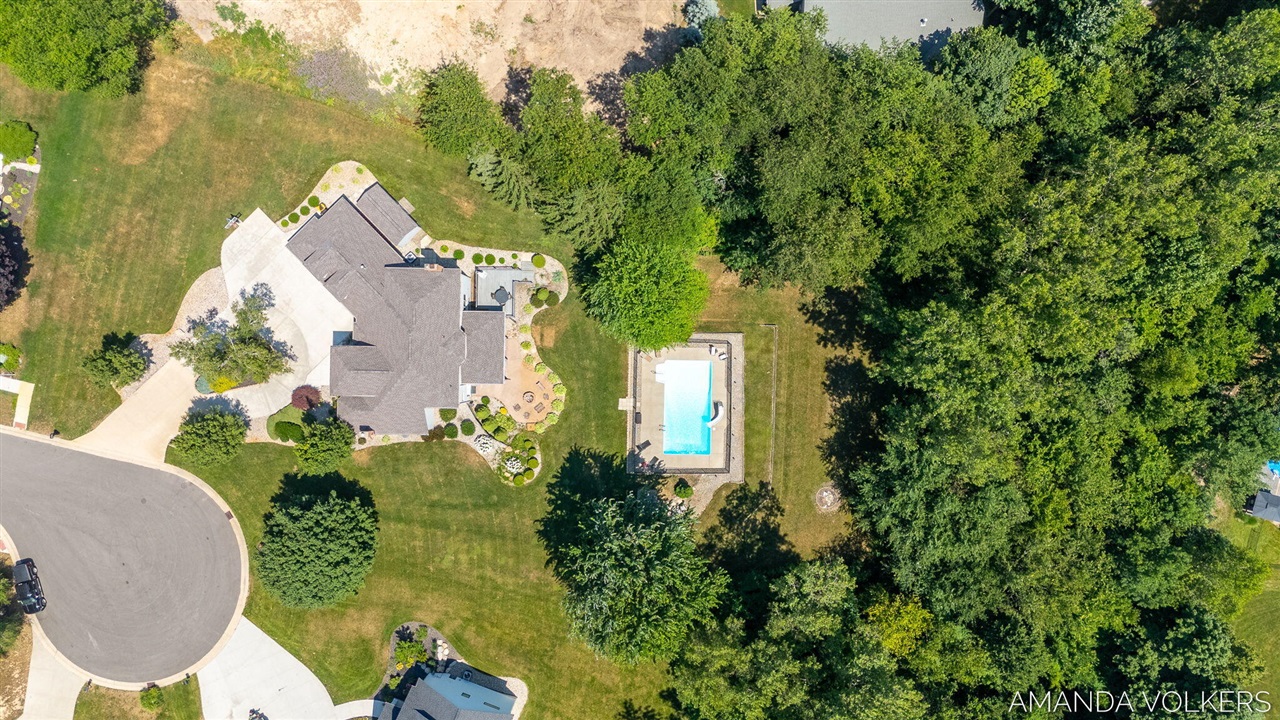 Homes for sale in Byron Center, MI | 8608 Woodruff Dr, Byron Center, MI 49315 | MLS# 70480151