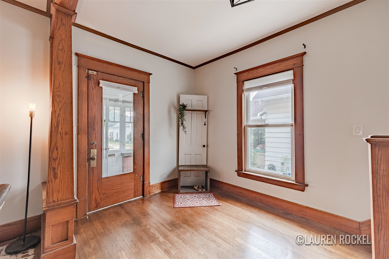 Homes for sale in Grand Rapids, MI | 129 Dean St, Grand Rapids, MI 49505 | MLS# 70480330