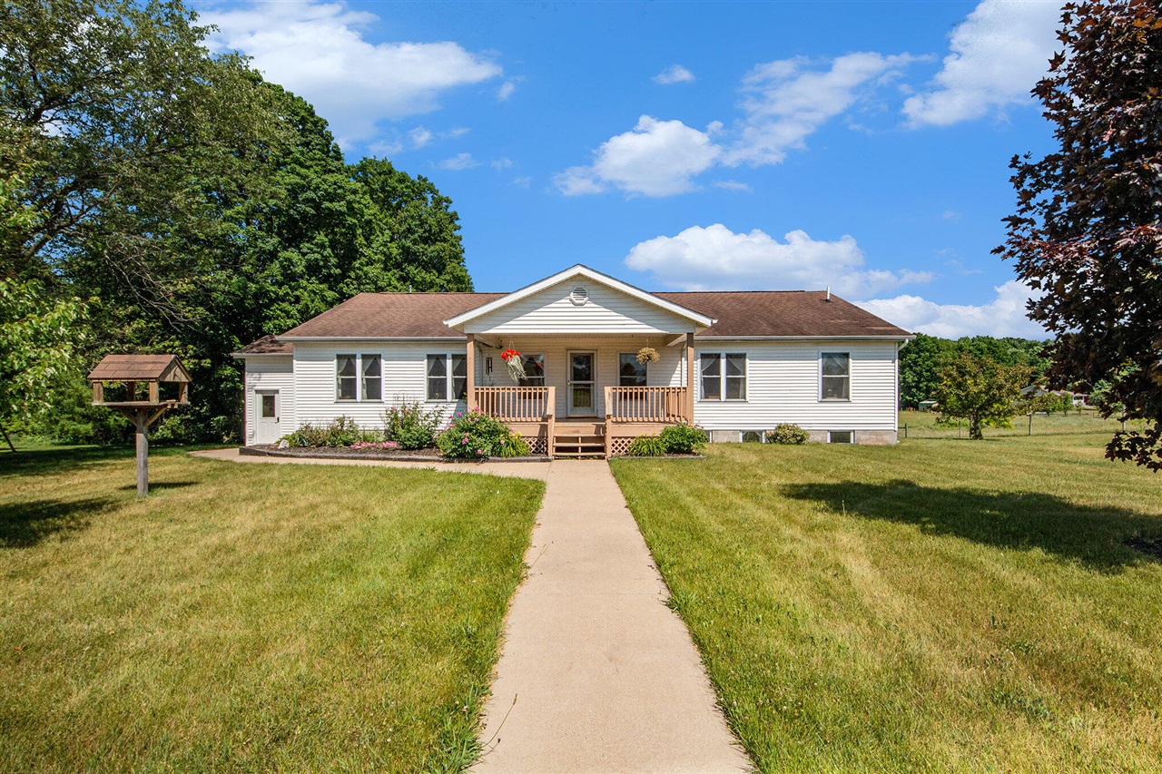 Homes for sale in Hersey, MI | 14656 Hersey Rd, Hersey, MI 49639 | MLS# 70480394