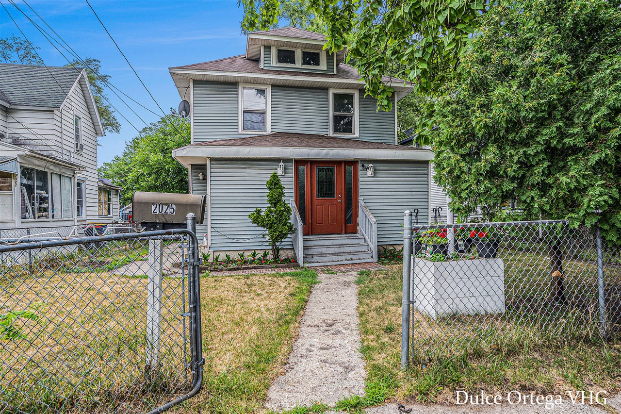 Homes for sale in Grand Rapids, MI | 2025 Palace Ave, Grand Rapids, MI 49507 | MLS# 70480427