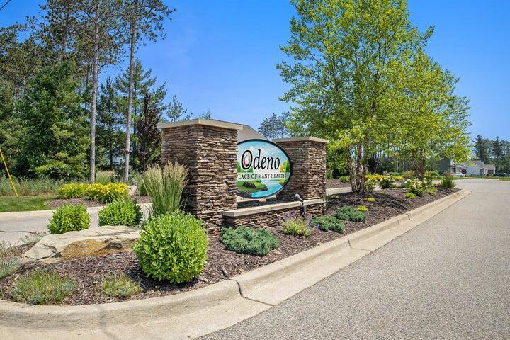 Homes for sale in Muskegon, MI | 2484 Otter Pl, Muskegon, MI 49444 | MLS# 70480574