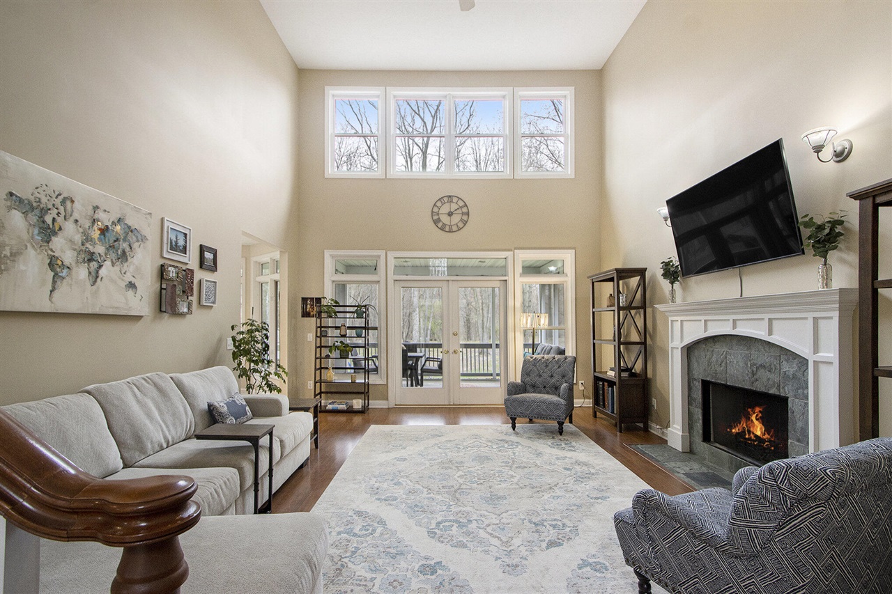 Homes for sale in Kalamazoo, MI | 5371 S 4Th St, Kalamazoo, MI 49009 | MLS# 70480785