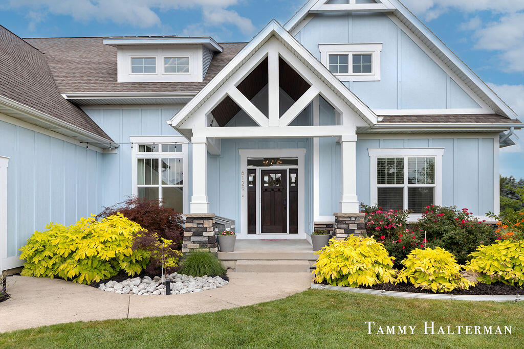 Homes for sale in Hudsonville, MI | 6129 W Bay Ct, Hudsonville, MI 49426 | MLS# 70480796