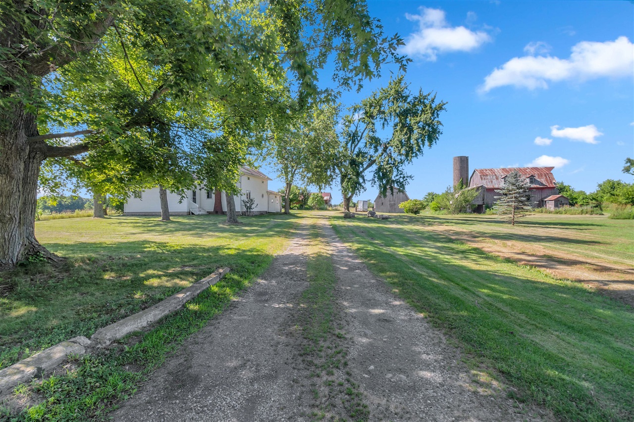 Homes for sale in Osseo, MI | 5311 E Burt Rd, Osseo, MI 49266 | MLS# 70481056