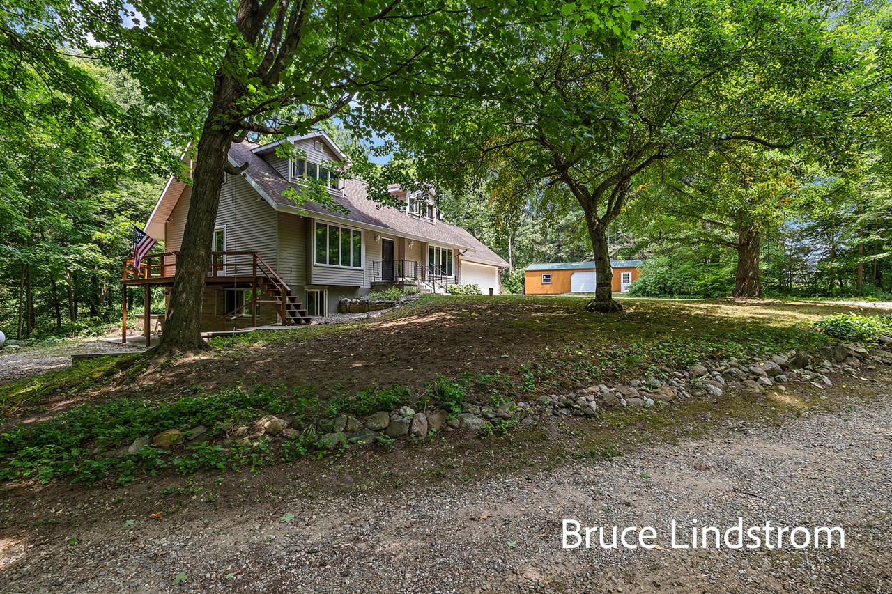 Homes for sale in Big Rapids, MI | 15520 157Th Ave, Big Rapids, MI 49307 | MLS# 70481285