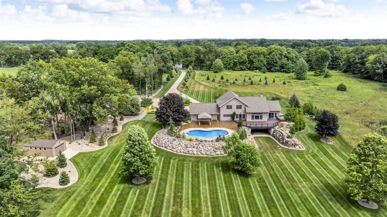 Homes for sale in Horton, MI | 12500 Round Lake Rd, Horton, MI 49246 | MLS# 70481340