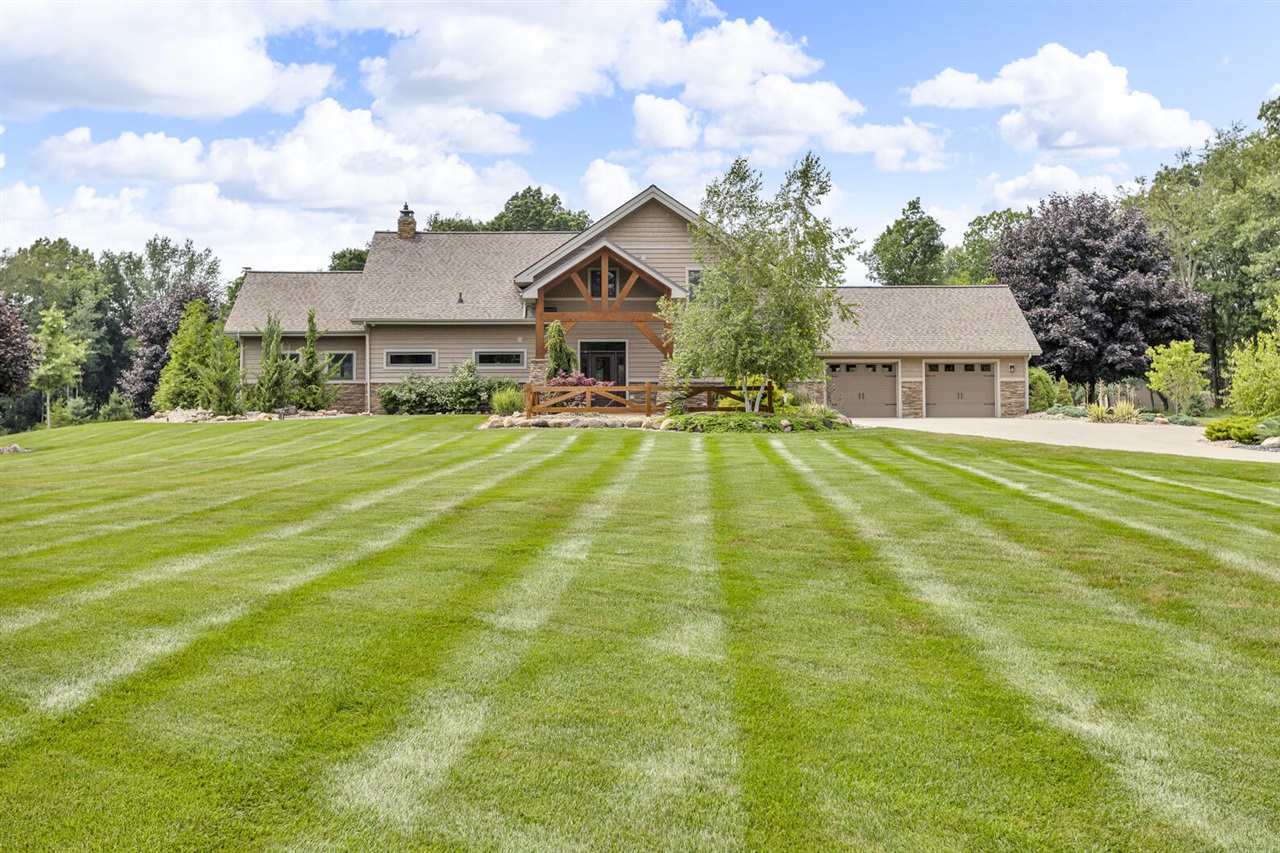 Homes for sale in Horton, MI | 12500 Round Lake Rd, Horton, MI 49246 | MLS# 70481340