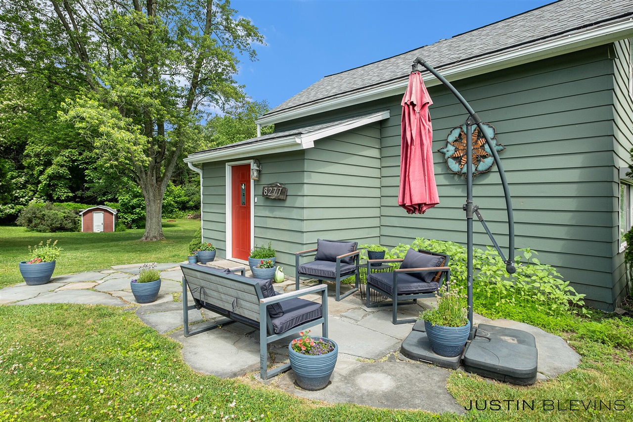 Homes for sale in Sparta, MI | 8277 Alpine Ave, Sparta, MI 49345 | MLS# 70481383