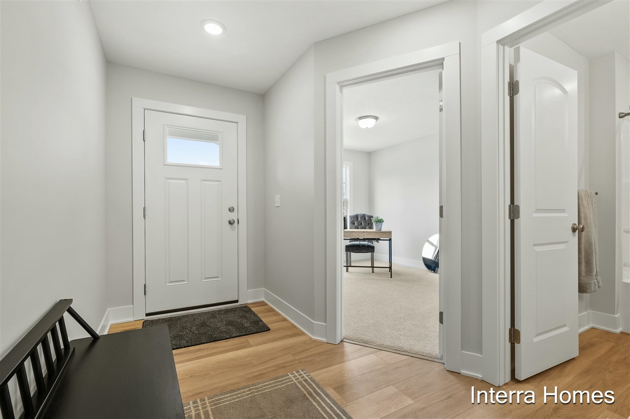 Homes for sale in Kalamazoo, MI | 345 Hickory Valley Dr, Kalamazoo, MI 49009 | MLS# 70481538