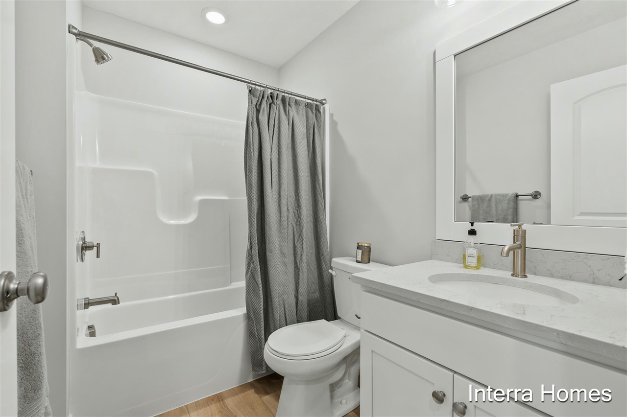 Homes for sale in Kalamazoo, MI | 345 Hickory Valley Dr, Kalamazoo, MI 49009 | MLS# 70481538