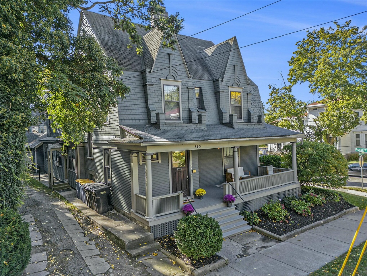 Homes for sale in Grand Rapids, MI | 106 Prospect Ave, Grand Rapids, MI 49503 | MLS# 70481738