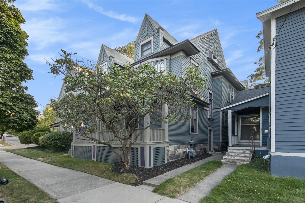 Homes for sale in Grand Rapids, MI | 106 Prospect Ave, Grand Rapids, MI 49503 | MLS# 70481738