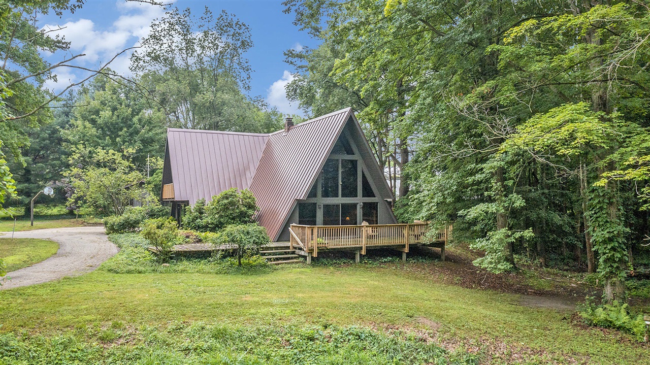 Homes for sale in Allegan, MI | 369 Thomas St, Allegan, MI 49010 | MLS# 70481895