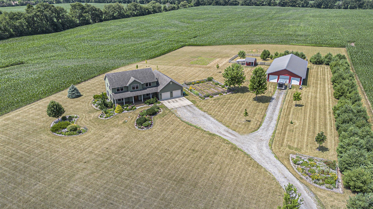 Homes for sale in Niles, MI | 2160 Portage Rd, Niles, MI 49120 | MLS# 70481982