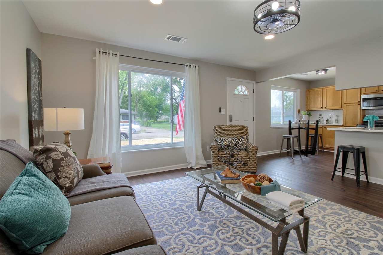 Homes for sale in Livonia, MI | 20229 Floral St, Livonia, MI 48152 | MLS# 70482054