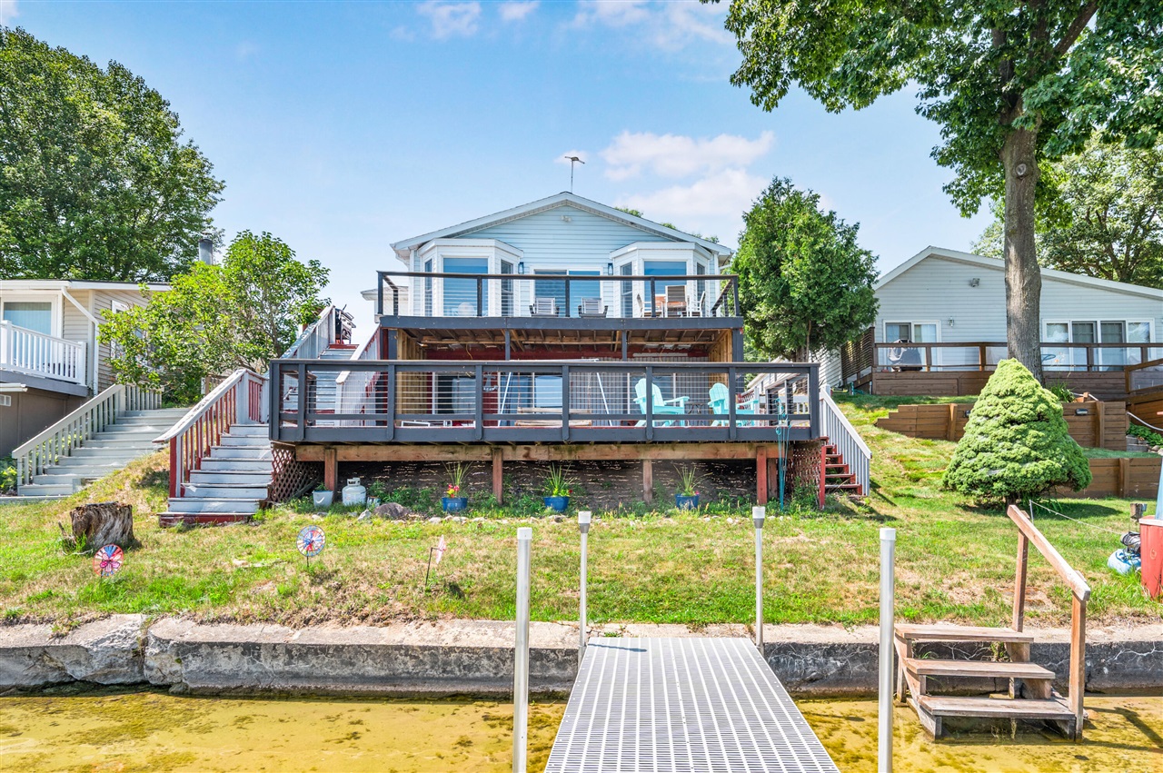 Homes for sale in Mecosta, MI | 14134 90th Ave, Mecosta, MI 49332 | MLS# 70482257