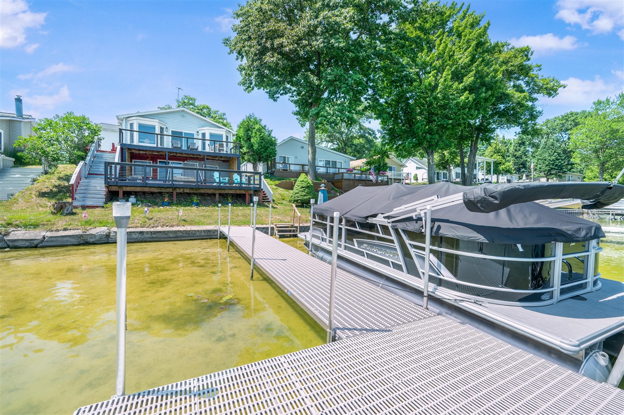 Homes for sale in Mecosta, MI | 14134 90th Ave, Mecosta, MI 49332 | MLS# 70482257