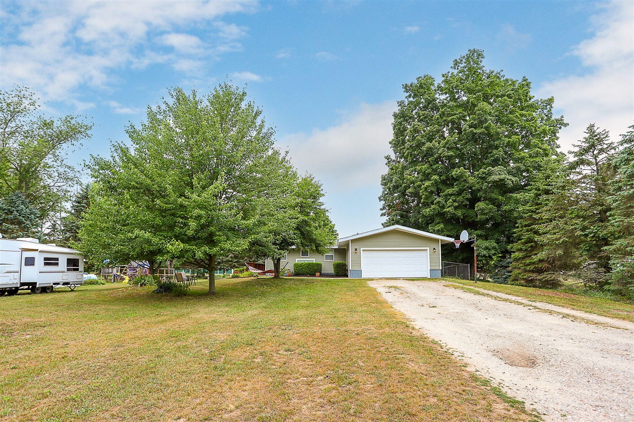 Homes for sale in South Haven, MI | 2640 67th St, South Haven, MI 49090 | MLS# 70482391