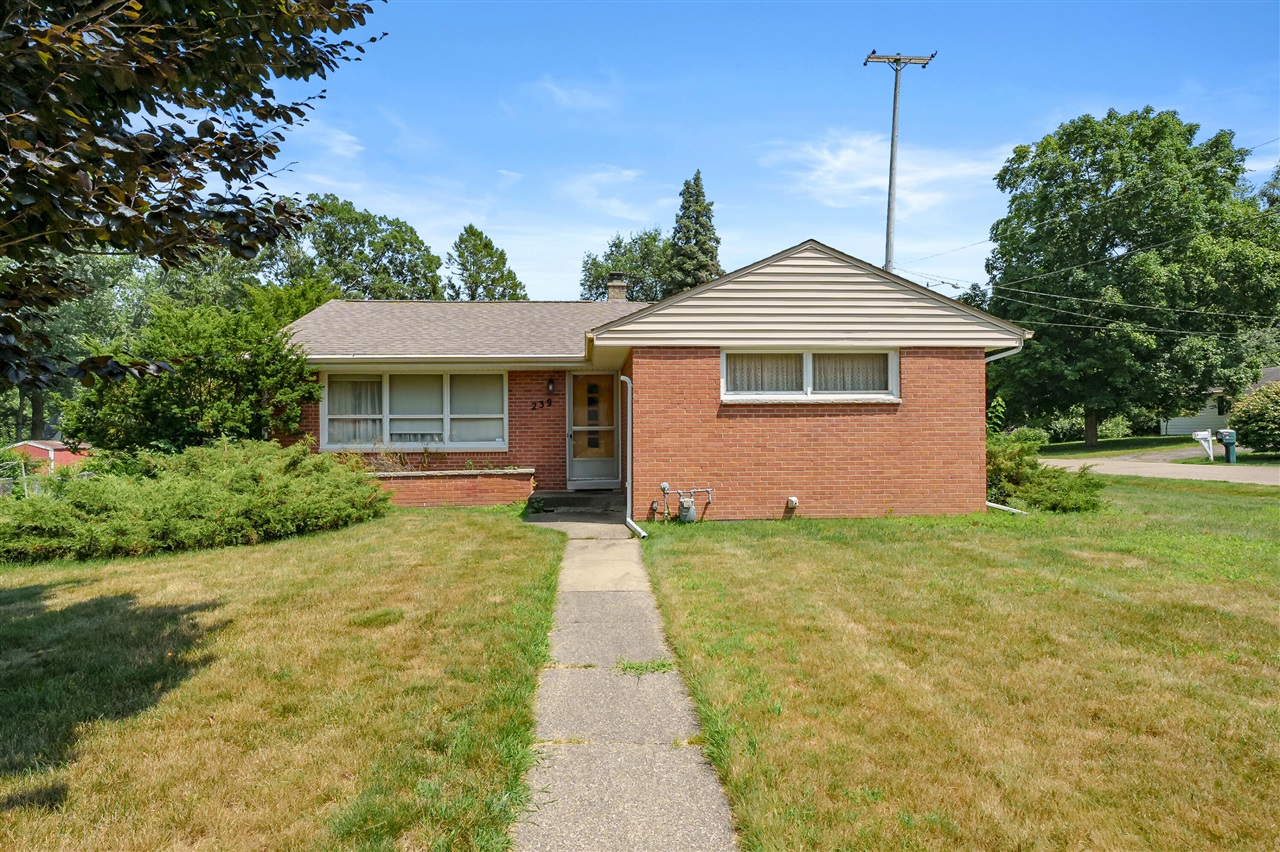 Homes for sale in Battle Creek, MI | 239 W Hamilton Ln, Battle Creek, MI 49015 | MLS# 70483241