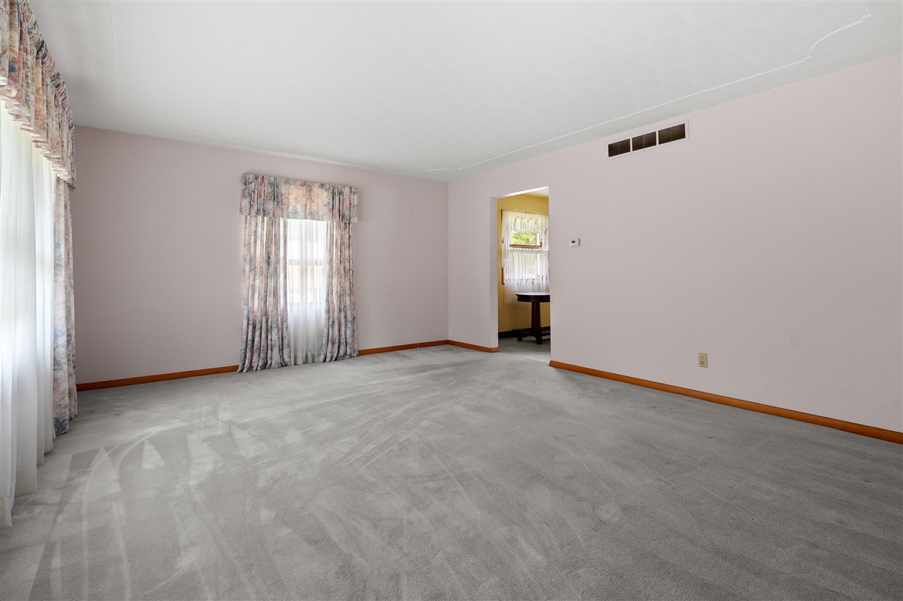 Homes for sale in Battle Creek, MI | 239 W Hamilton Ln, Battle Creek, MI 49015 | MLS# 70483241